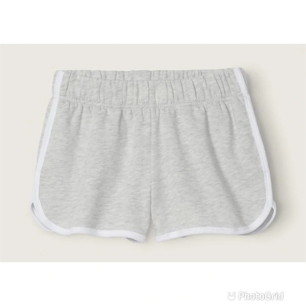 Shorts - Picture 3 of 6